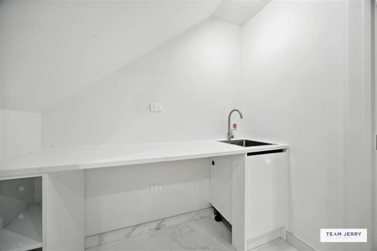 99 Bellfield Road Opaheke_14