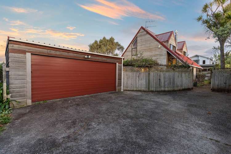 27c Oliver Street Point Chevalier_17