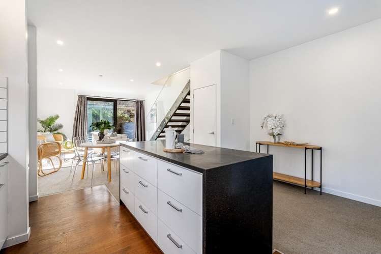 7/20 Trent Street Island Bay_8