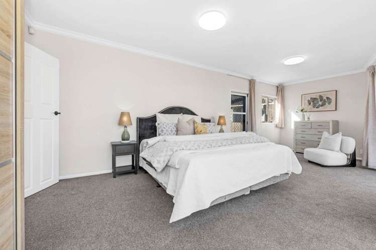 14 Okareka Place Pakuranga Heights_13