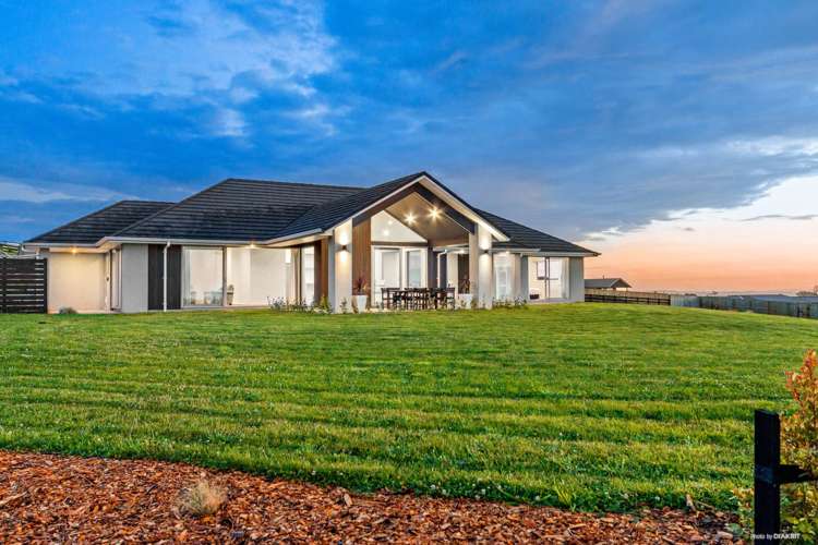 17 Lawrence Carter Drive Bombay_18