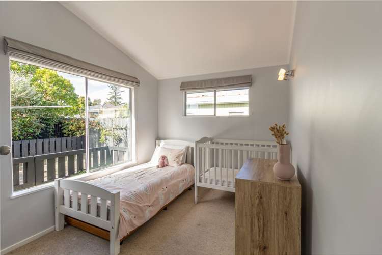 576 Lowe Street Camberley_11