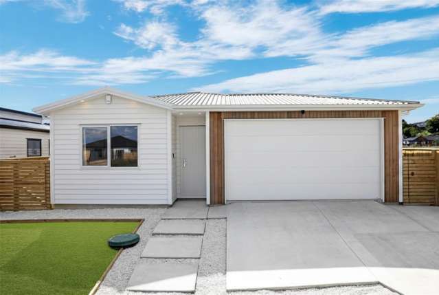 Spacious 5-Bedroom Home - Vendor Wants Sold