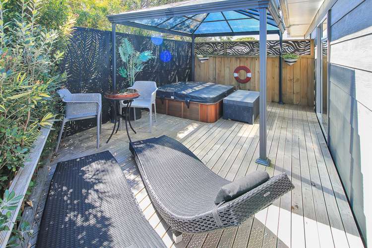 44 Seabury Avenue_0