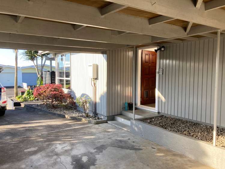 8 Evelyn Place Welbourn_16