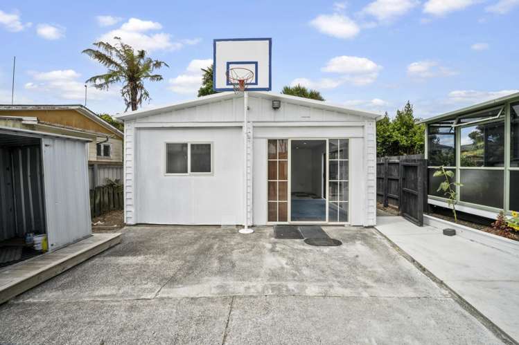 2/12 Graham Road Conifer Grove_13