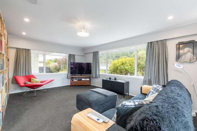 44 Holdsworth Avenue Trentham_2