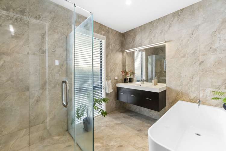 42 Puhirake Crescent Pyes Pa_16