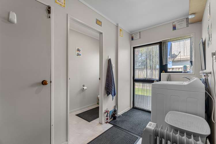 100 Thompson Street Leamington_15