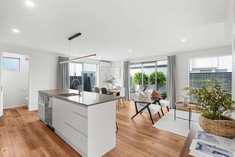 2/525 Madras Street St Albans_3