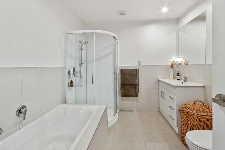 25 Popokatea Drive Takanini_15