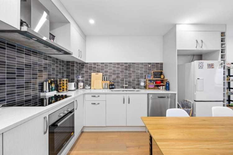 8 Peony Mews Oteha_6