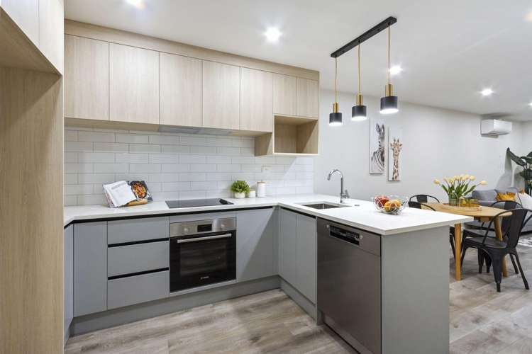 50C Sherwood Avenue Te Atatu South_5