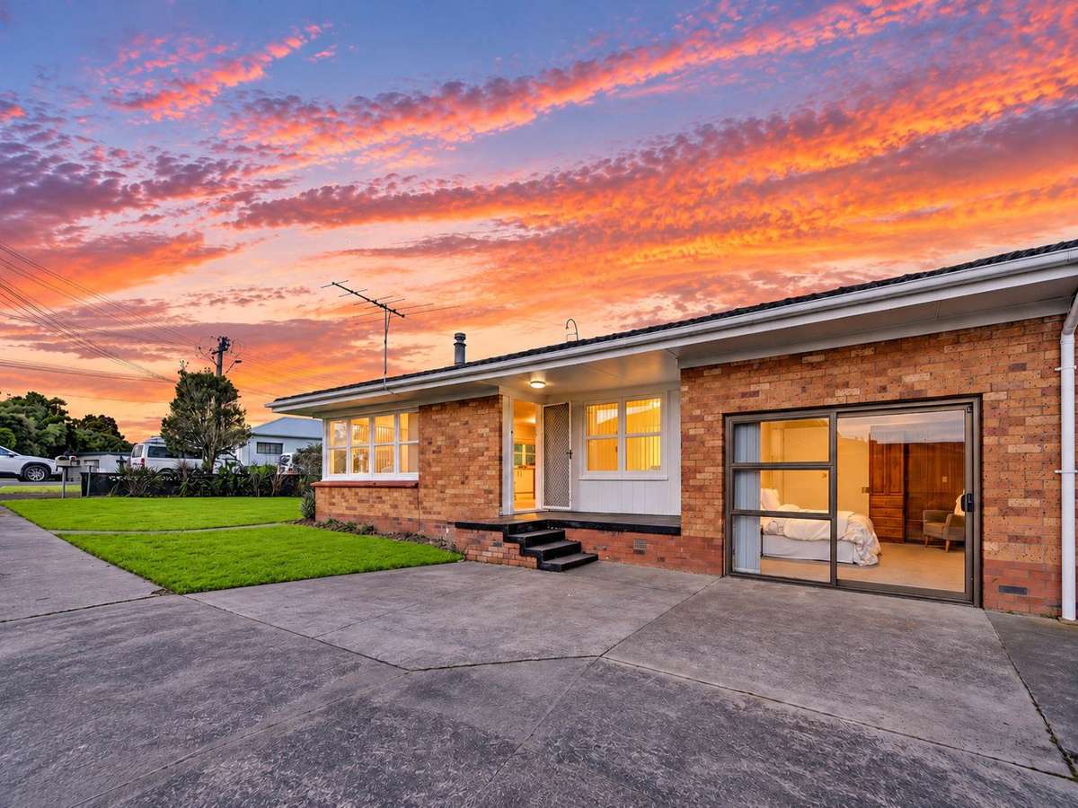 1/4 Russell Road_0