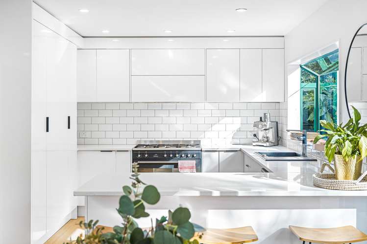 72 Albany Highway Greenhithe_3