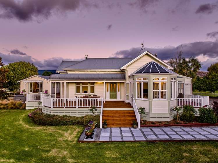 108 Arcus Road_3
