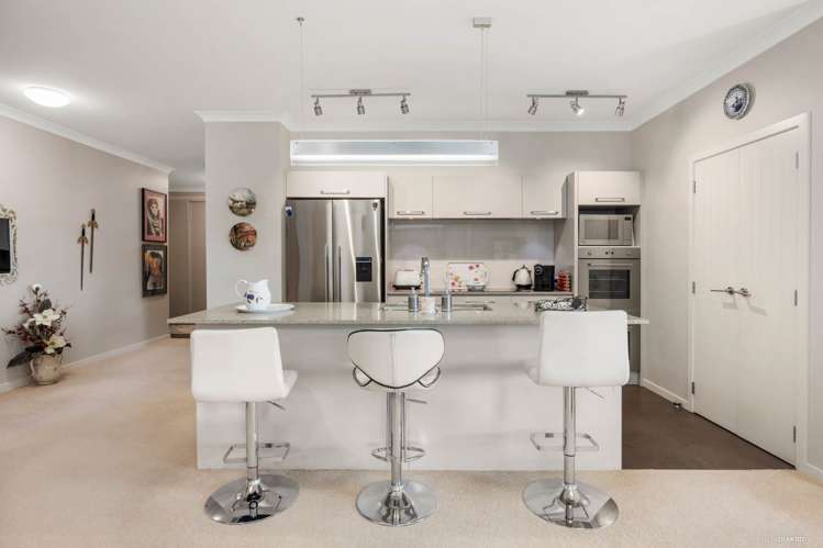 84 Eaves Bush Parade Orewa_10