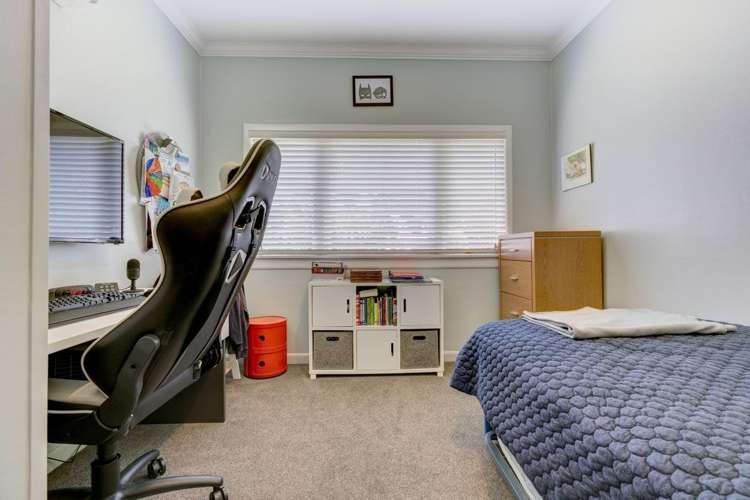 16 Cairnfield Road 11640_8