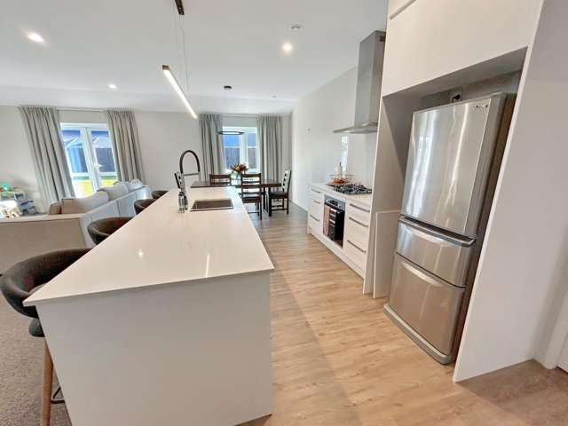 42 Graeme Foote St Darfield_1