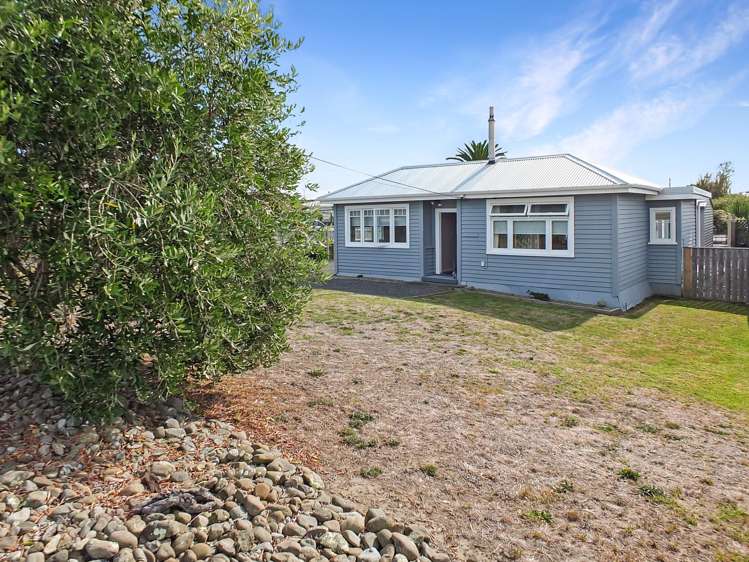 15 Roore Street Foxton Beach_1