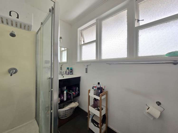 2/47 Gilbert Road Otara_5