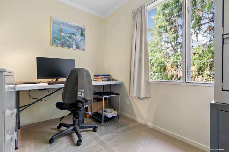 74 Park Road Titirangi_10