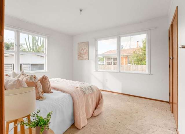 38 Forth Crescent Glenview_2