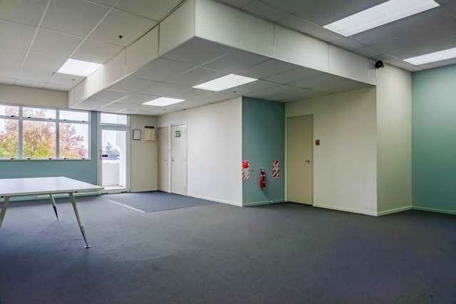 Unit E/146-152 Great South Road Papakura_1