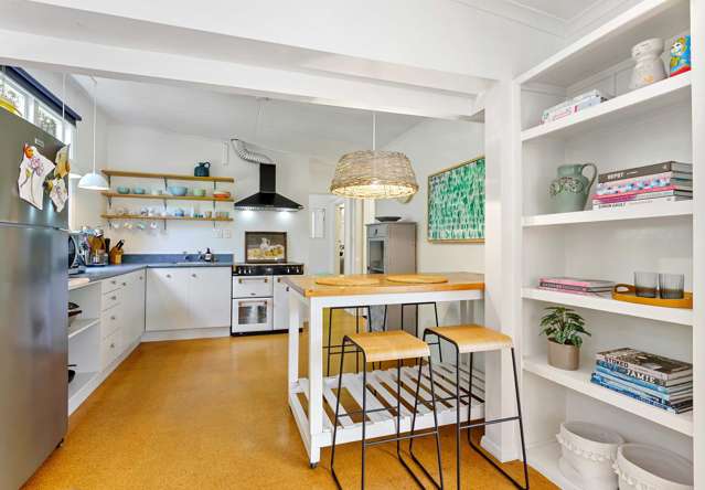 42 Field Way Waikanae Beach_2