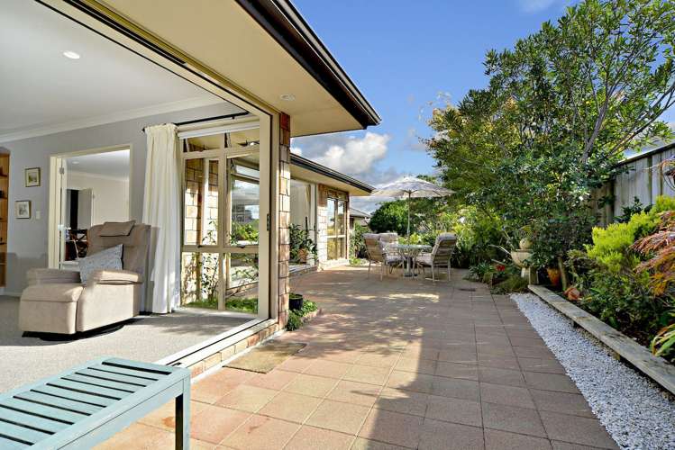 32 Maybole Drive Flat Bush_7