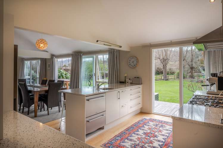 8 Takamatua Bay Road Takamatua_11