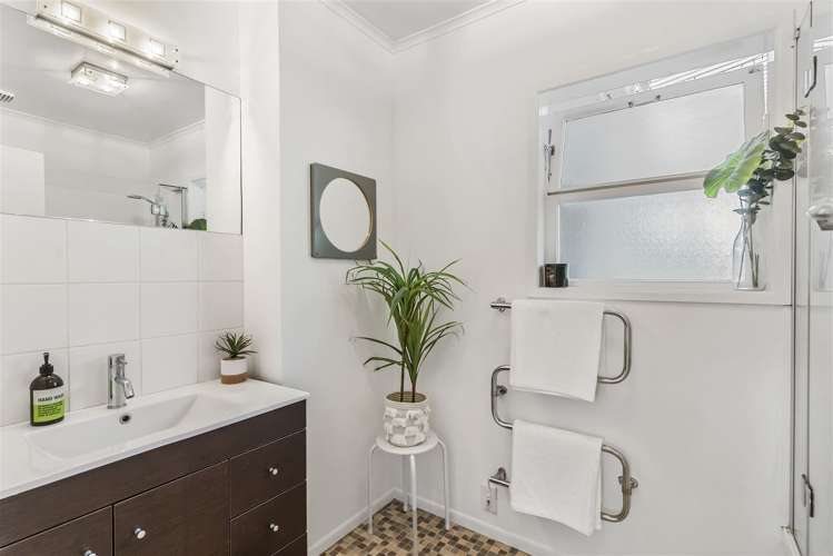 3 Bevyn Street Castor Bay_12