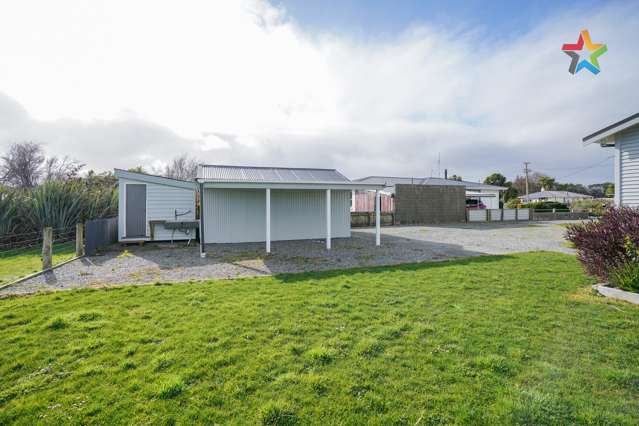 8 Peace Street Tuatapere_3