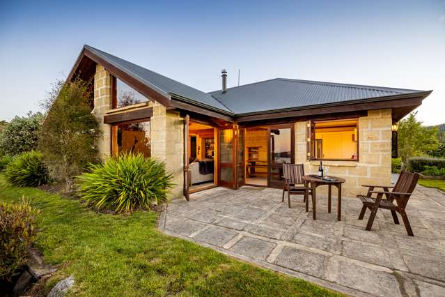 25 Lady Barkly Grove Kaiteriteri_2