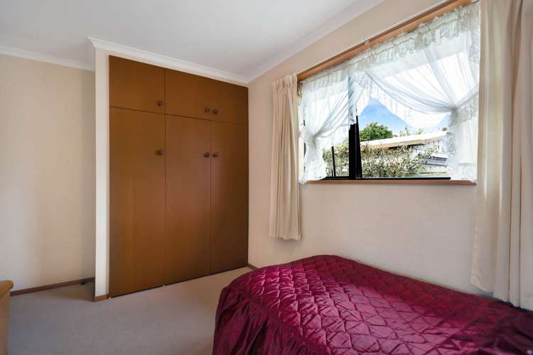 4 Reid Crescent Allenton_17