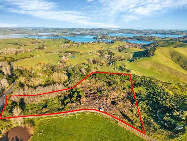 896 Whakapirau Road_0