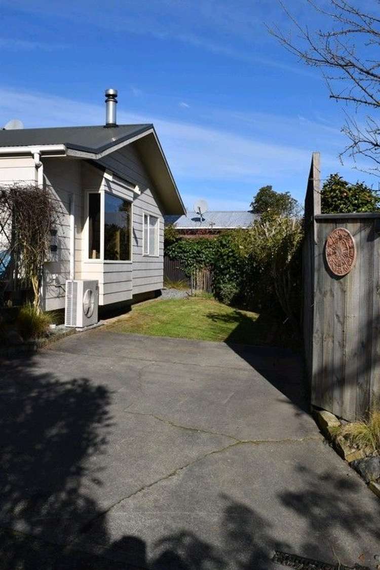1/32 Hinemoa Avenue Taupo_14