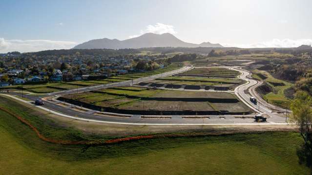 10 Saddleback Drive Wharewaka_3