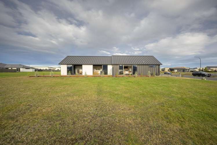 60 Takitimu Avenue Te Anau_35