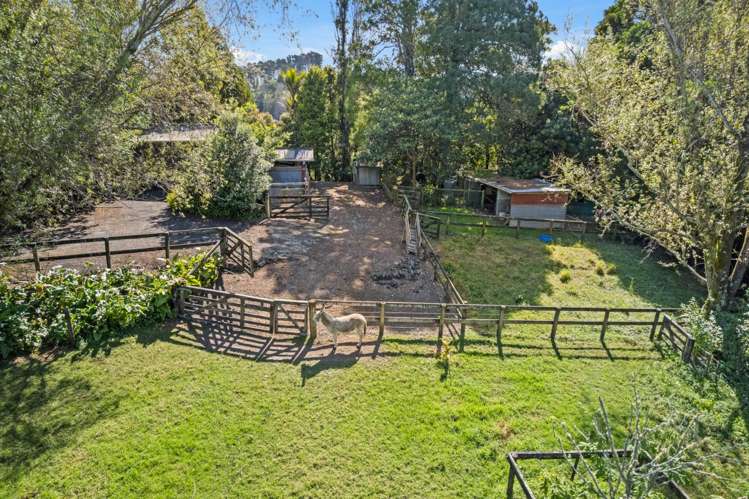 67 Gregory Road Waitakere_24