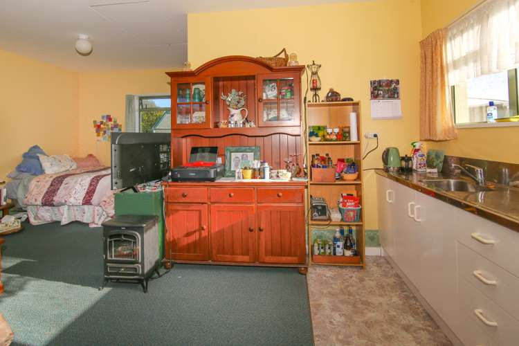 331 Utopia Road Westport_13