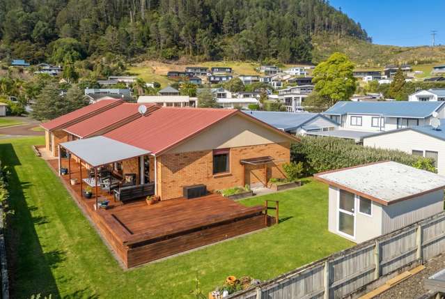 109 The Yardarm Pauanui_4
