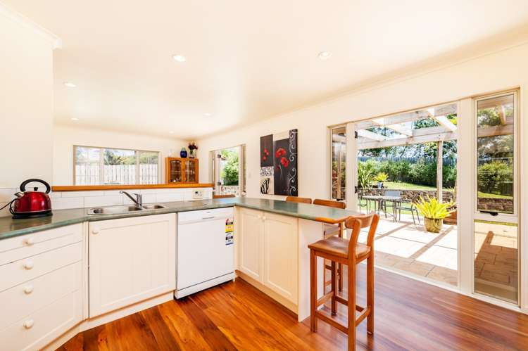 8 San Ambrosio Rise Henderson_13