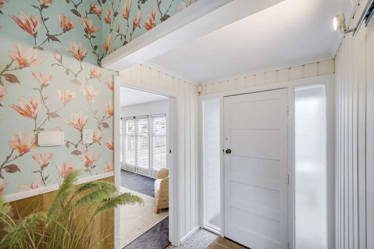 2/8 Meeanee Quay Westshore_8