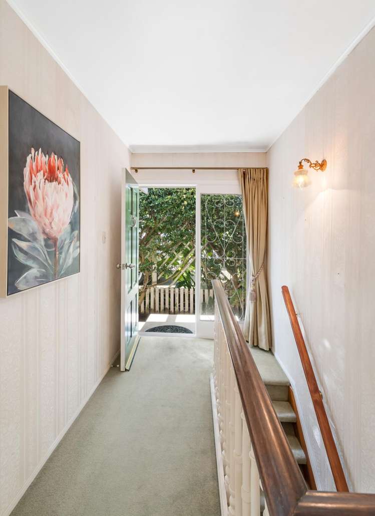 8 Pleasant Place Mellons Bay_20