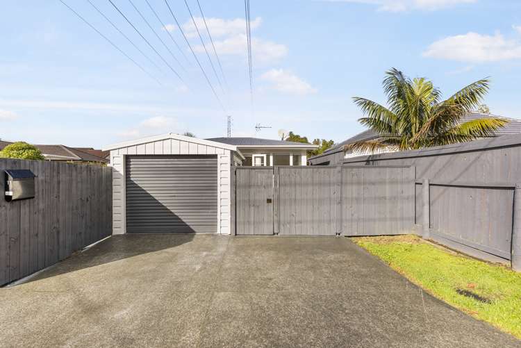 11 Grainger Road Te Atatu South_18