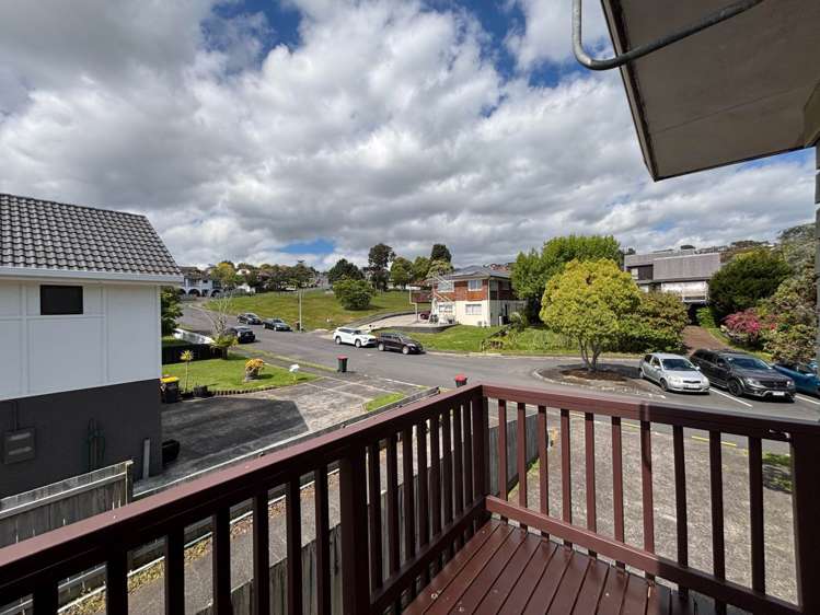 11A Mongorry Place Mt Roskill_16