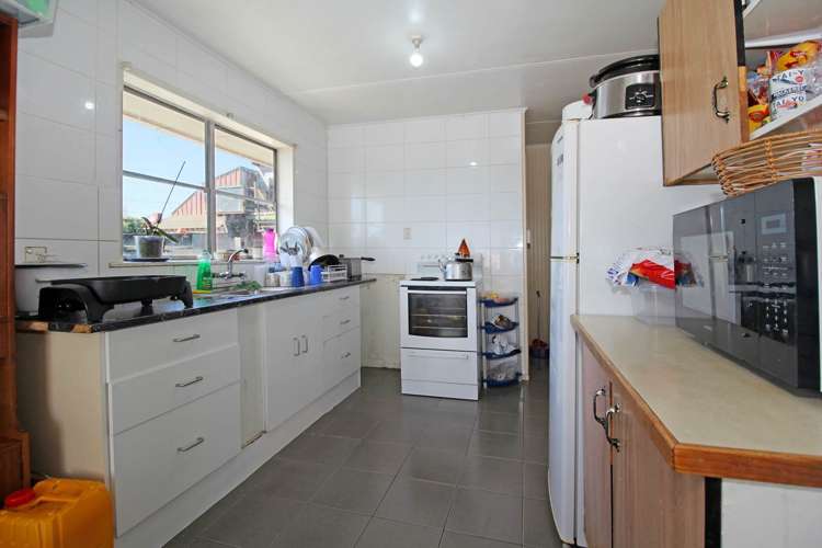 20 Collett Road Otara_8