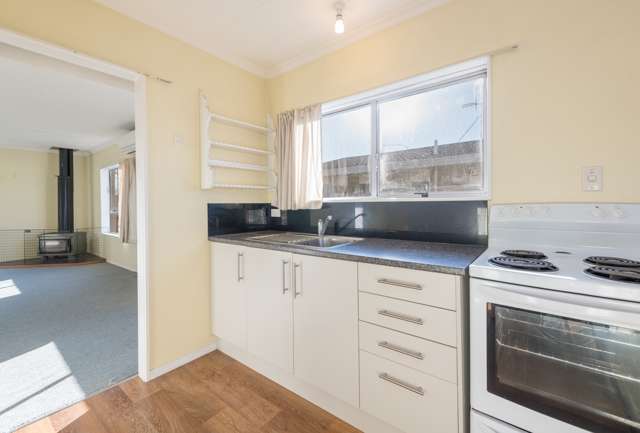 2/13 Gladstone Road Richmond_3