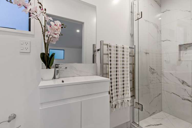 1/128 Huxley Street Sydenham_12